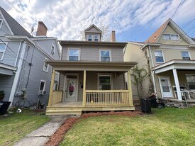 129 Dunbar Ave in Pittsburgh, PA - Building Photo