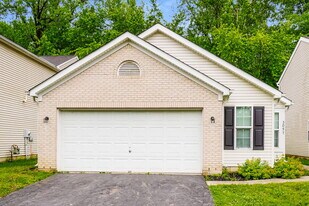 3057 Cumberland Woods Dr in Columbus, OH - Building Photo