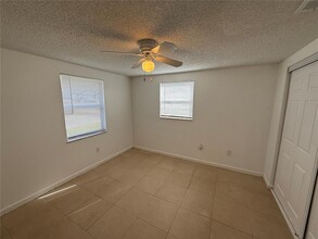 3106 John Moore Rd in Brandon, FL - Building Photo - Building Photo