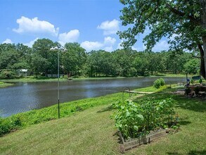 5650 Point La Vista Rd in Malakoff, TX - Building Photo - Building Photo