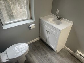 506 4th St, Unit 4 in Fairmont, WV - Building Photo - Building Photo