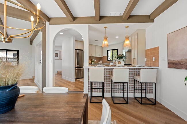 6803 El Fuerte St in Carlsbad, CA - Building Photo - Building Photo