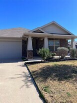 7400 Gangway Dr in Fort Worth, TX - Building Photo