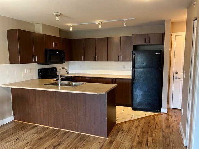 45559 Yale Rd in Chilliwack, BC - Building Photo - Building Photo