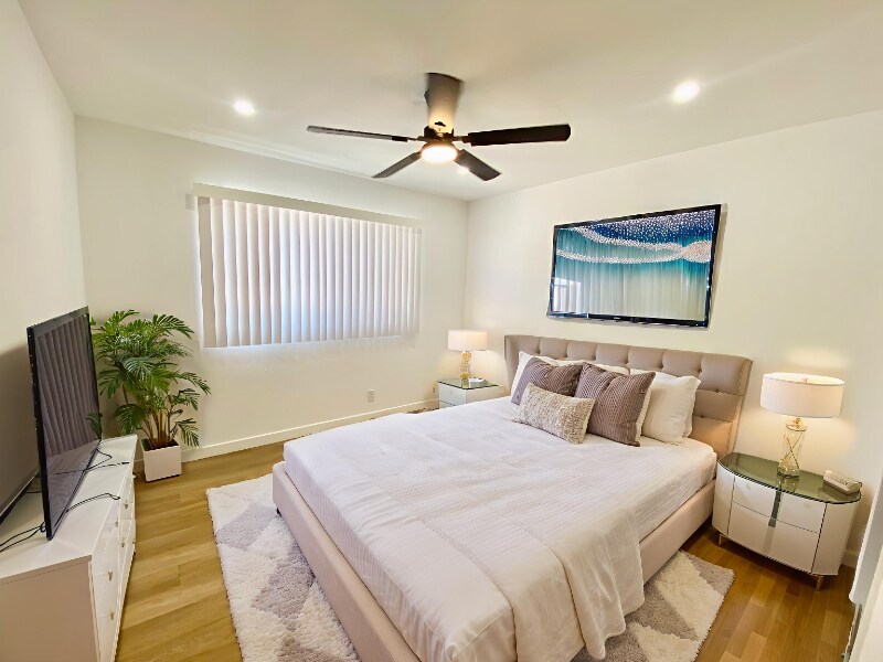 144 S Westmoreland Ave in Los Angeles, CA - Building Photo