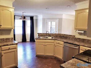 1100 Leeward Dr SE in Huntsville, AL - Building Photo - Building Photo