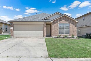 117 Linden Ln in San Marcos, TX - Building Photo