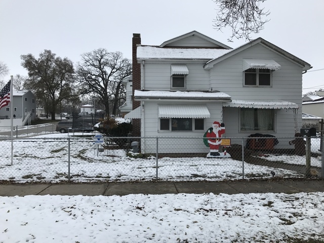 119 N Main St in Wilmington, IL - Building Photo