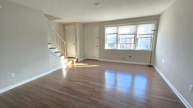 1662 Kirkwood Rd in Baltimore, MD - Building Photo - Building Photo