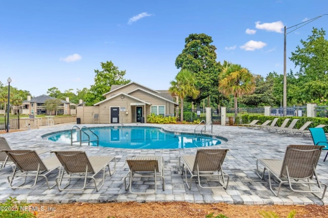 10200 Belle Rive Blvd, Unit Apt 273 in Jacksonville, FL - Building Photo - Building Photo