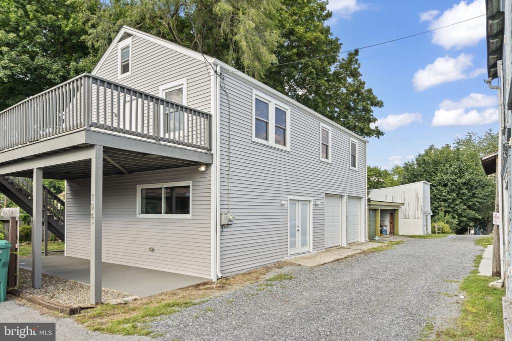 104 Walnut St in Boiling Springs, PA - Building Photo