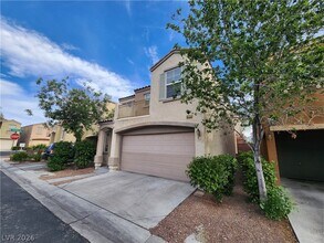 9215 Onesto Ave in Las Vegas, NV - Building Photo - Building Photo