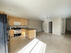 384 Anna Cir in Bullhead City, AZ - Building Photo - Building Photo