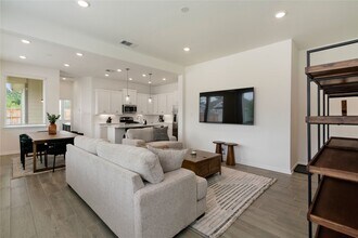 603 Silver Pear Ct in Montgomery, TX - Building Photo - Building Photo