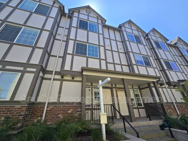 16063 NW Pristine Ln in Portland, OR - Foto de edificio