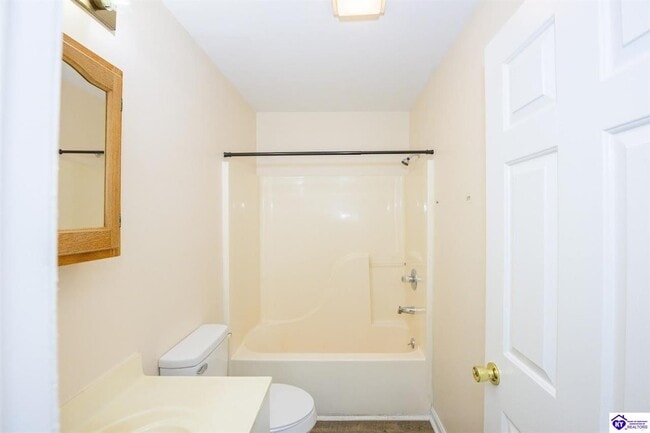 113 College Street Rd in Elizabethtown, KY - Building Photo - Building Photo