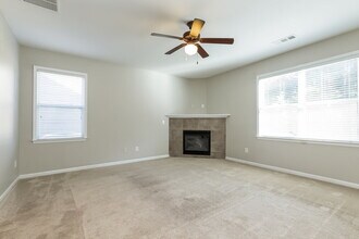251 Palisades Dr in Dallas, GA - Building Photo - Building Photo