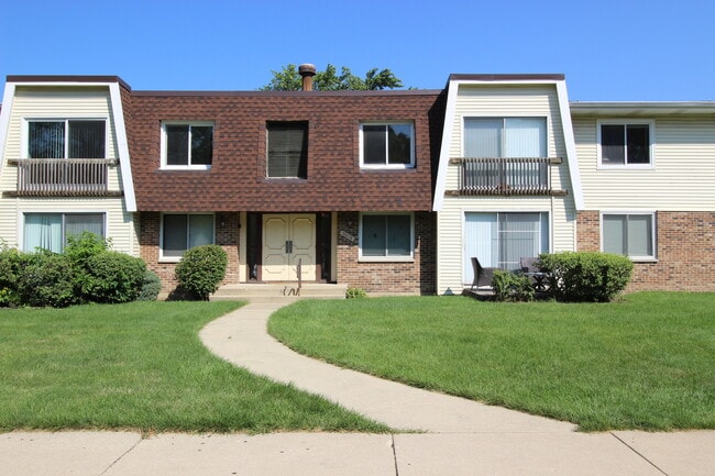 property at 3018 Roberts Dr