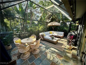 1269 Solana Rd in Naples, FL - Building Photo - Building Photo