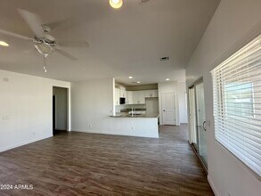 12723 W Carousel Dr in Arizona City, AZ - Foto de edificio - Building Photo