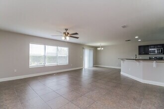 2857 Breezy Meadow Rd in Apopka, FL - Building Photo - Building Photo