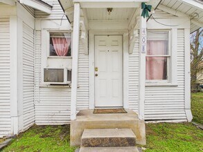 408 Fairview Ave in College Station, TX - Building Photo - Building Photo