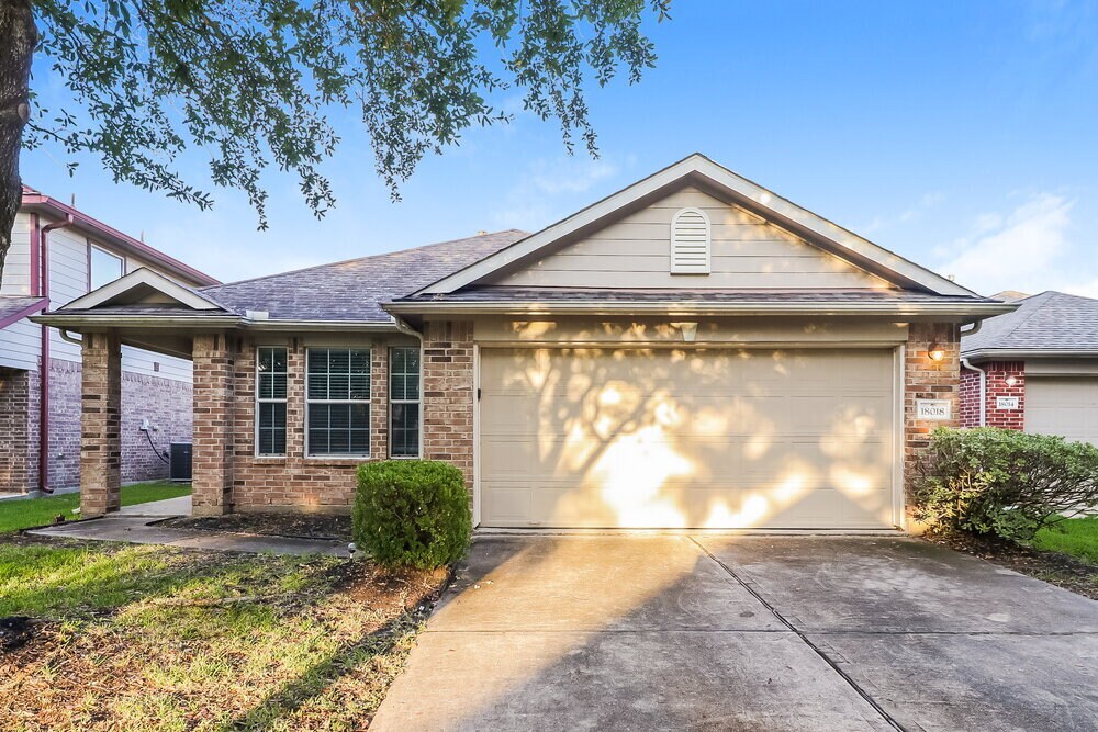 18018 Iris Edge Way in Cypress, TX - Building Photo