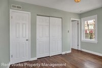 513 Bridgeview Rd photo'