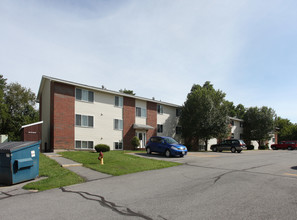 Maple Knoll Apartments in Johnstown, NY - Building Photo - Building Photo