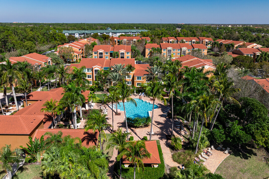 The Reserve at Naples in Naples, FL - Foto de edificio