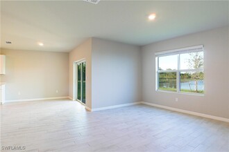 10313 Meandering River Wy in Ft. Myers, FL - Building Photo - Building Photo