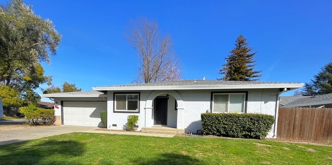 property at 634 Lelandhaven Way