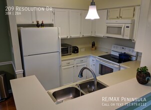 209 Resolution Dr in Yorktown, VA - Building Photo - Building Photo