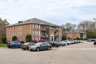 River Oaks Condominiums Apartments