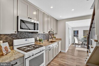 312 N Henry St in Alexandria, VA - Building Photo - Building Photo