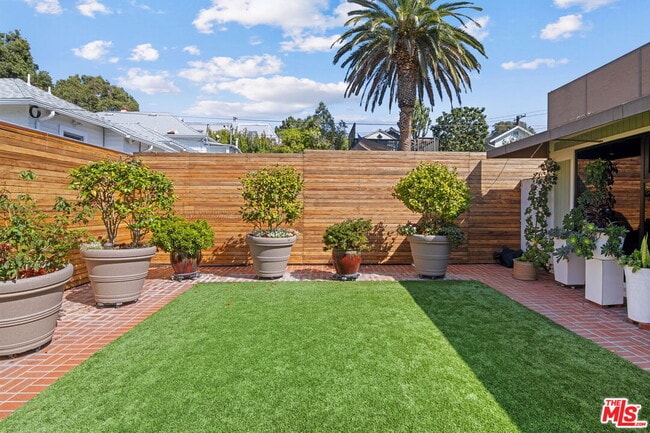 1/2 Hill St in Santa Monica, CA - Building Photo - Building Photo