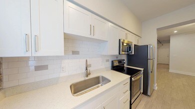 1000 King in Charleston, SC - Building Photo - Building Photo