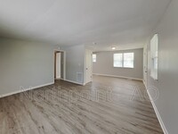 1000 Spring Hill Dr photo'