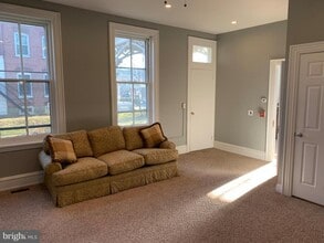 325 Washington Ave in Downingtown, PA - Building Photo - Building Photo