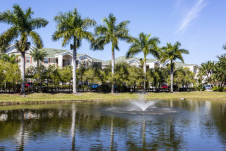 Coral Cove Condominiums in Cape Coral, FL - Building Photo - Building Photo