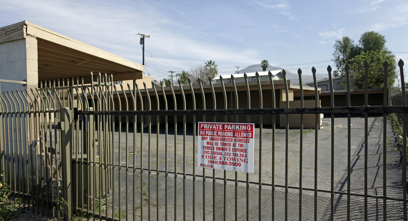 Canyon Cove Apartments in San Bernardino, CA - Building Photo