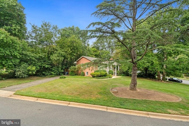2230 Wittington Blvd in Alexandria, VA - Building Photo - Building Photo