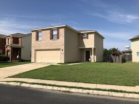 13335 Solar Crest in San Antonio, TX - Building Photo