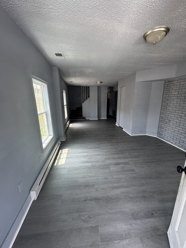 302 N High St in Martinsburg, WV - Building Photo - Building Photo