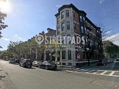 423 Shawmut Ave in Boston, MA - Building Photo