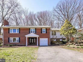 5940 Lowell Ave in Alexandria, VA - Building Photo