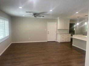 1409 N Blair St in Belton, TX - Building Photo - Building Photo