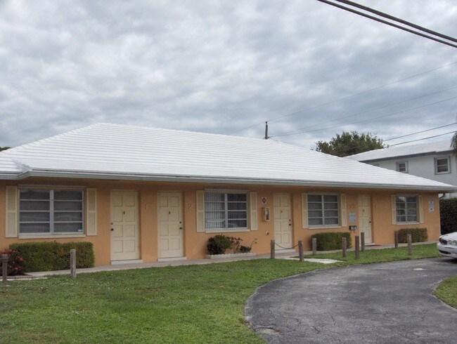 1501 NE 56th St in Fort Lauderdale, FL - Building Photo - Building Photo