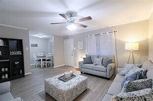 8100 N Mopac Expy, Unit 10-149 in Austin, TX - Building Photo