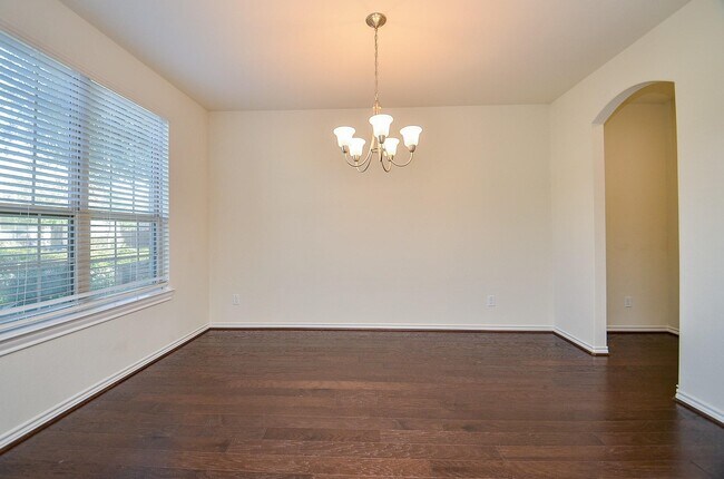 property at 24915 Meadowthorn Crest Ln